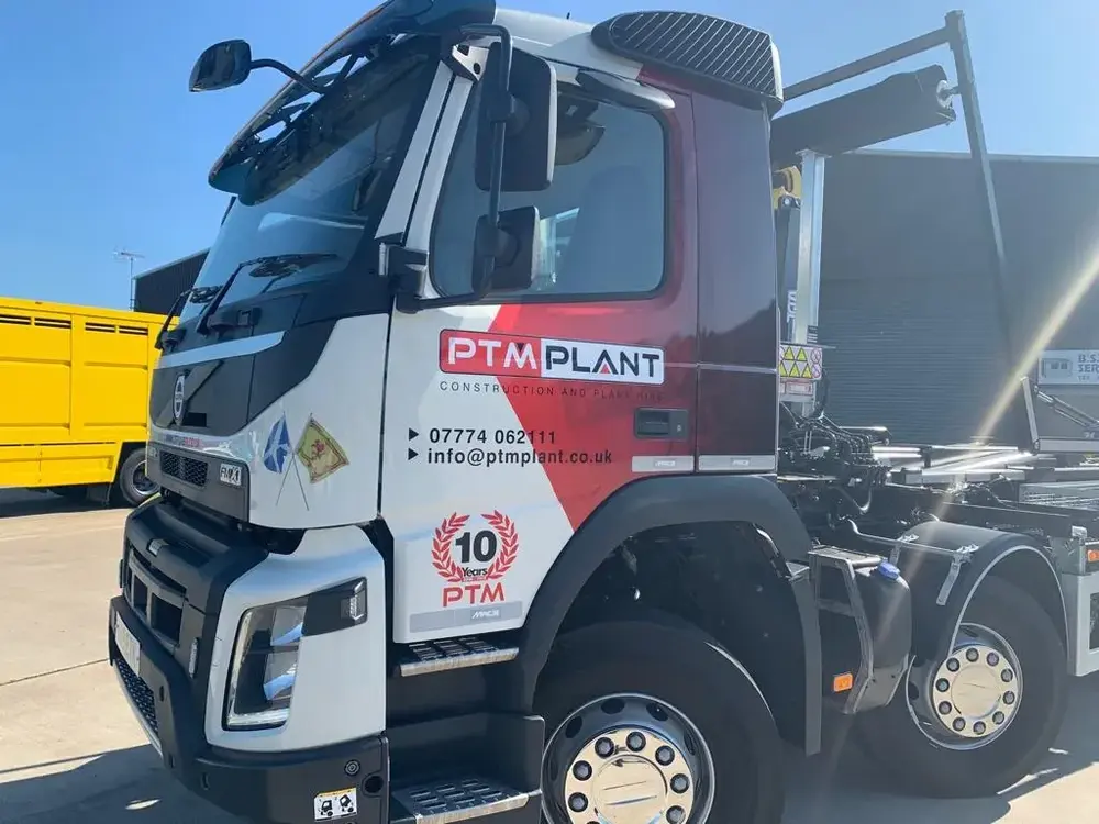 Lorries & buses — completed Rood Signs project