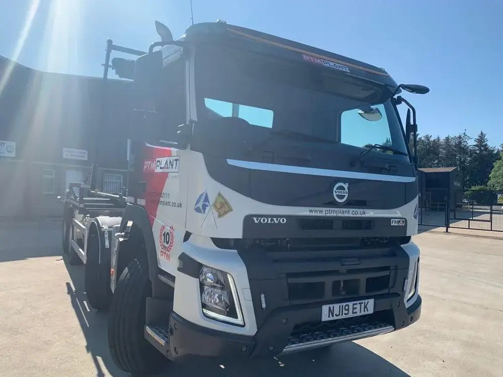 Lorries & buses — completed Rood Signs project